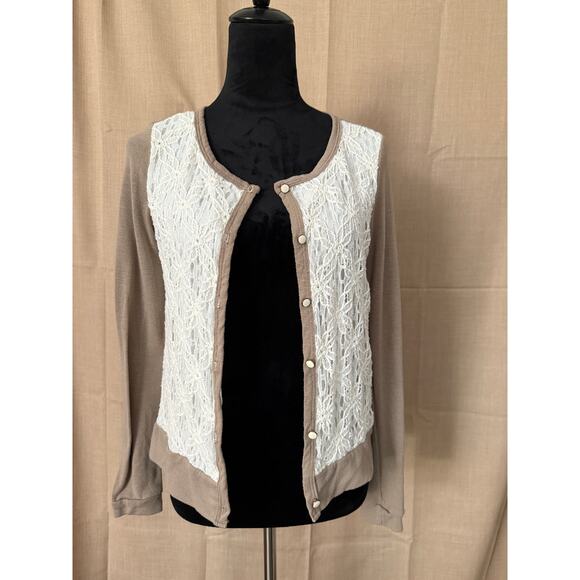 Tan button up sweater with lace front - Picture 4 of 5